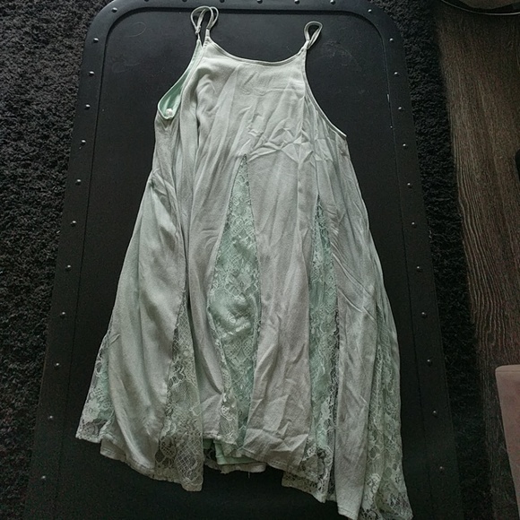 Dress - Picture 4 of 4